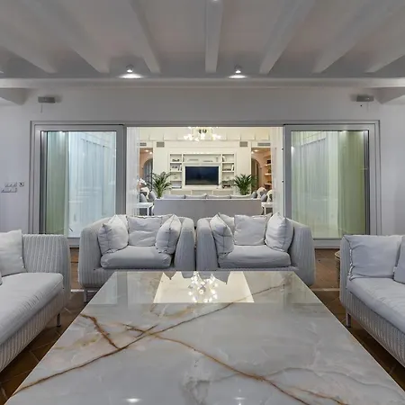 Tess Penthouse Deluxe Ds11 * توريمولينوس