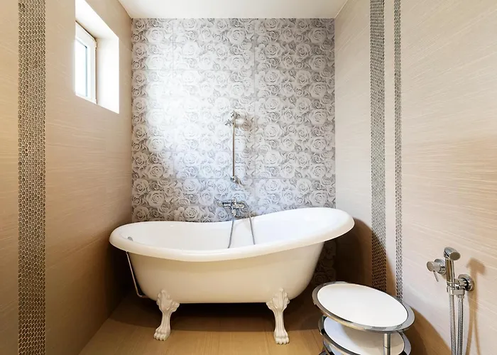 Tess Penthouse Deluxe Ds11