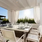 Tess Penthouse Deluxe Ds11 شقة *