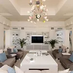 Tess Penthouse Deluxe Ds11 شقة توريمولينوس