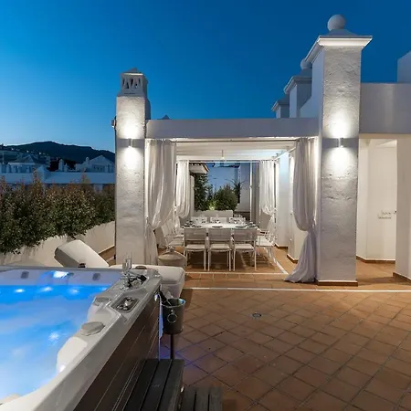 Tess Penthouse Deluxe Ds11 Apartament *